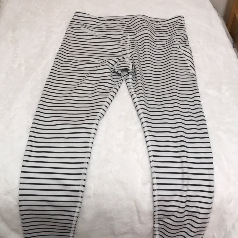 Striped leggings
